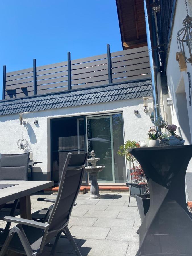 4 Zimmer 11 Personen Wohnung Garten Terrasse Grill 2 Badezimmer วุปปาทัล ภายนอก รูปภาพ